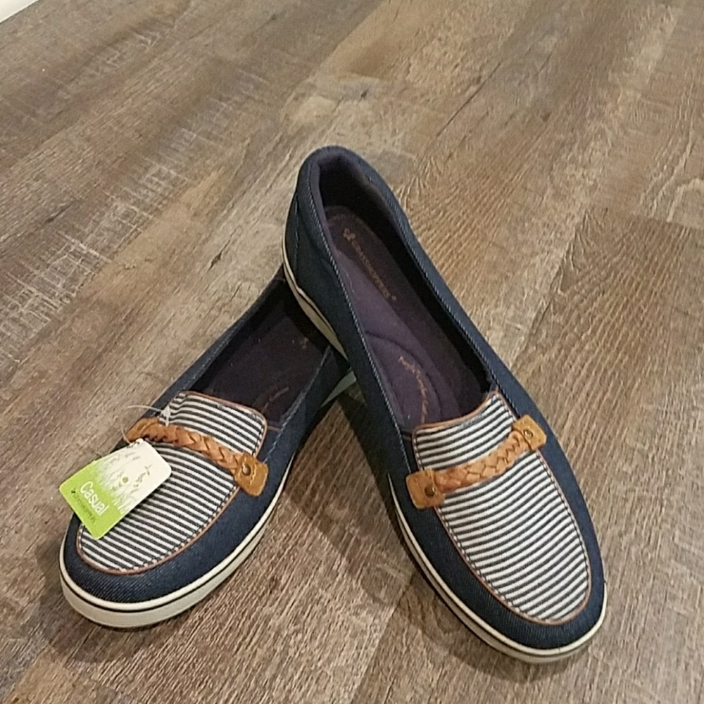 Grasshoppers Women's Size 11W